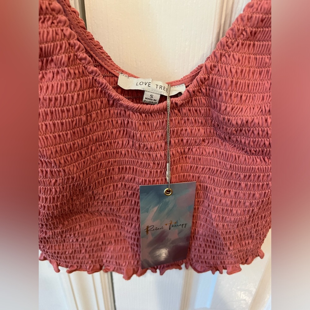 New w tag tank
